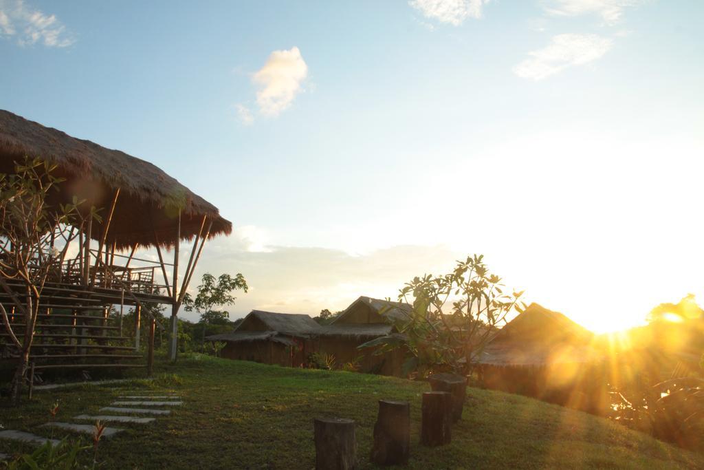 Phuree Hut Villa Koh Phayam Værelse billede